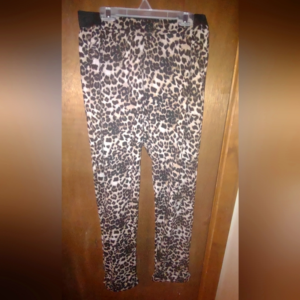 Ardee Cheetah Double Pocketed Leggings